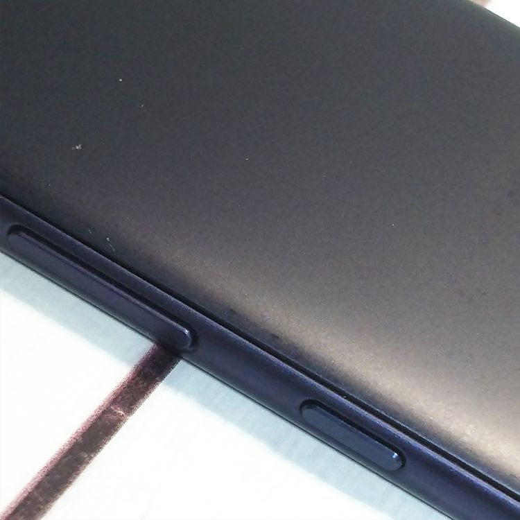 au Qua phone QZ ������ KYV44 ����ǥ���  933