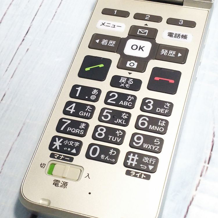 au ���󤿤󥱡����� ������ KYF41 �����ѥ󥴡����  947