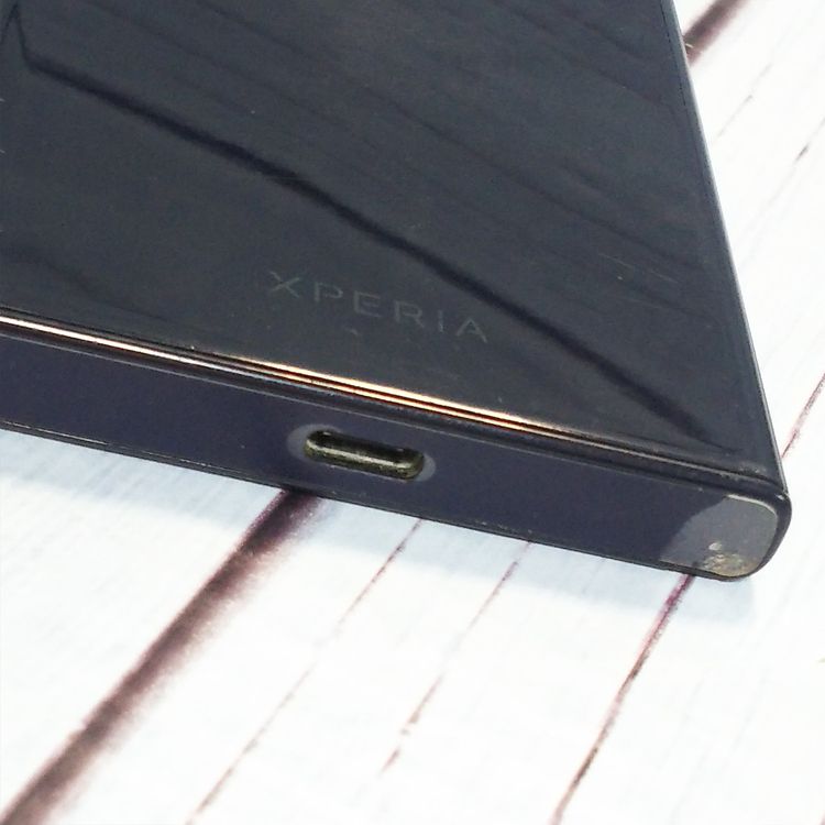 docomo Xperia X Compact SO-02J Universe Black  405