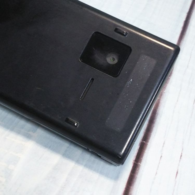 docomo arrows �ٻ��� �������� F-03L �֥�å�  902