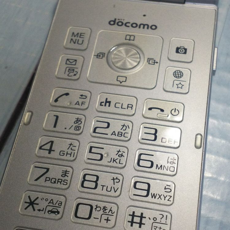 docomo arrows �ٻ��� �������� F-03L ����С�  036