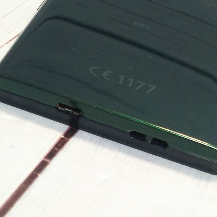 KYOCERA URBANO V03 KYV38 au �֥�ƥ��å��奰�꡼��  159