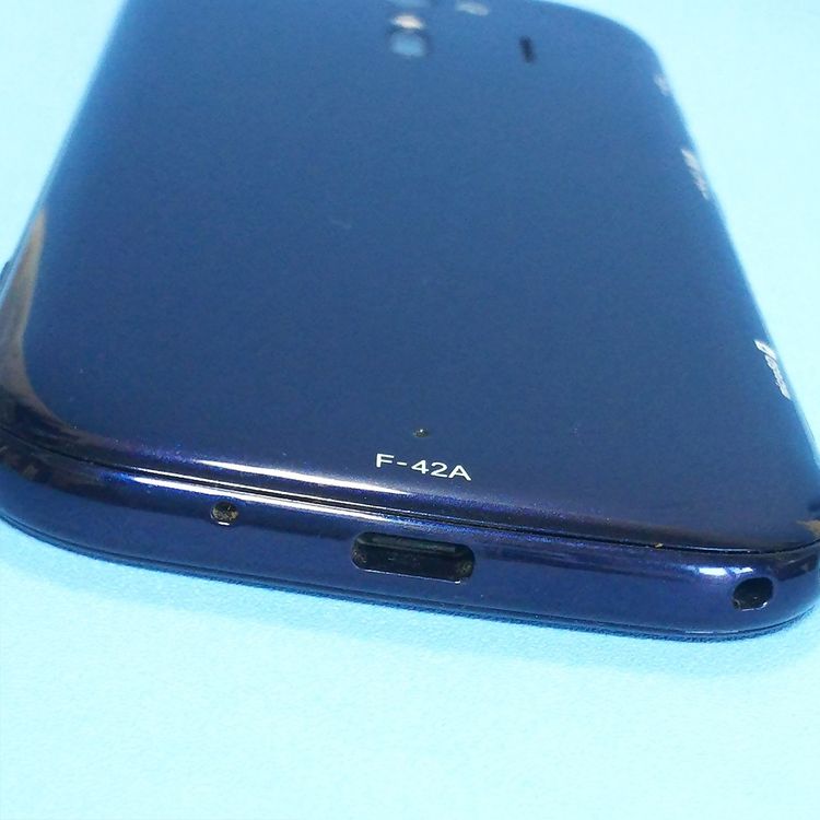 docomo �餯�餯���ޡ��ȥե��� F-42A �ͥ��ӡ� �֥롼  507