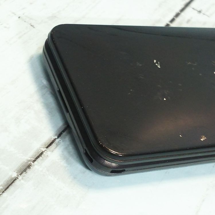 KYOCERA au GRATINA 4G BLACK KYF31  743