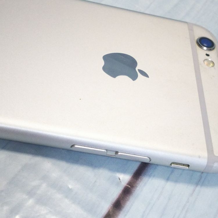 docomo iPhone6s 16GB ����С�  094