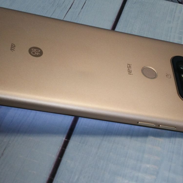 LG au isai Beat LGV34 GOLD �������  817