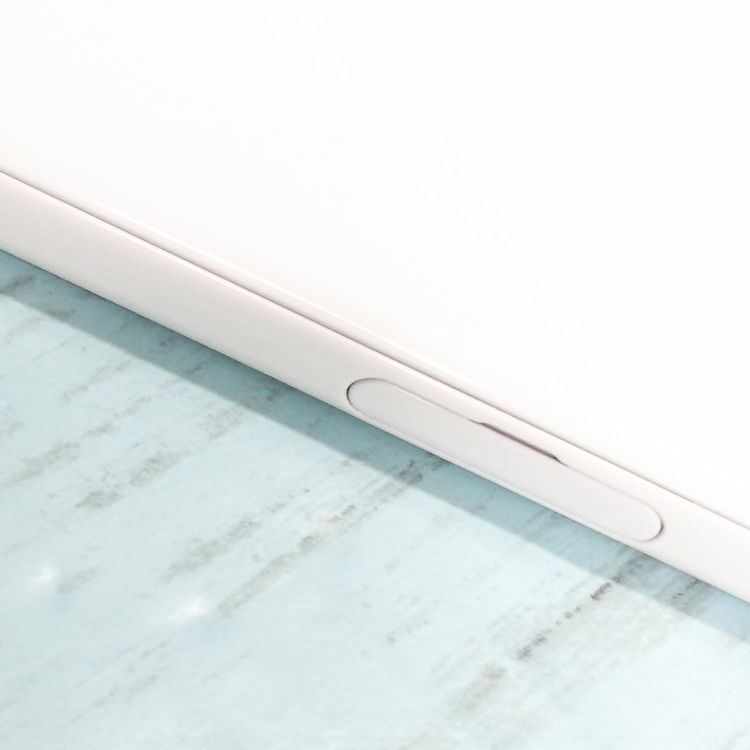 docomo Xperia X Compact SO-02J �ۥ磻��  820