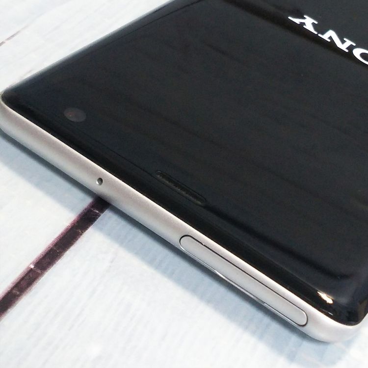 SONY Xperia XZ3 801SO �ۥ磻�ȥ���С� SoftBank  438