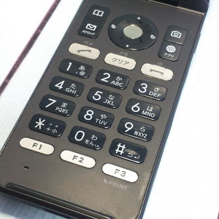 KYOCERA au GRATINA 4G BLACK KYF31  616