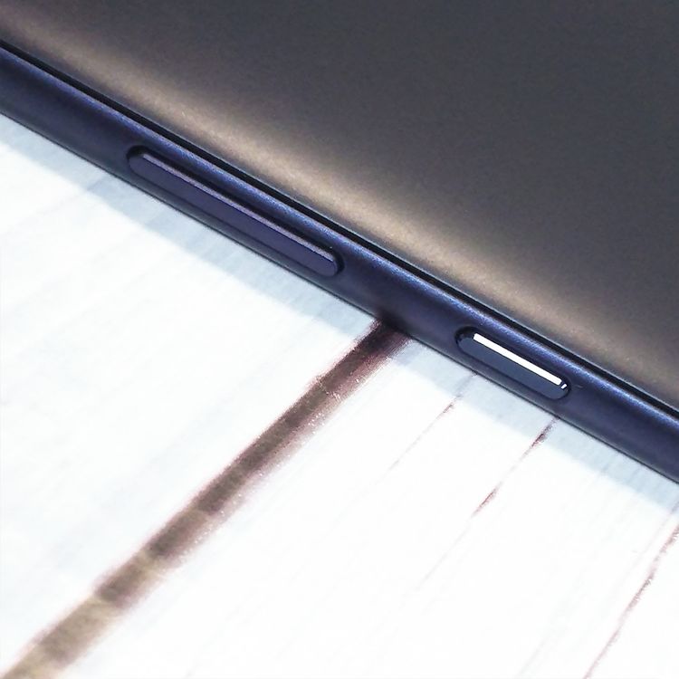 au Qua phone QZ ������ KYV44 ����ǥ���  ���� 230