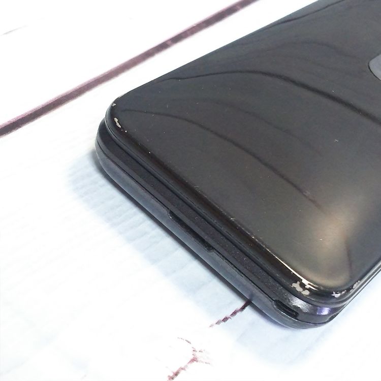 KYOCERA au GRATINA 4G BLACK KYF31  616