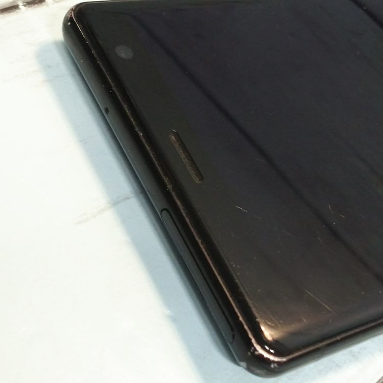 docomo SONY Xperia XZ2 64GB �֥�å� SO-03K  669