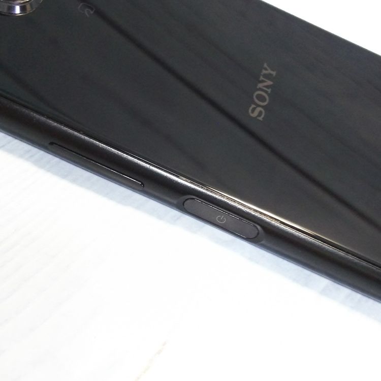 au Xperia8 SOV42 �֥�å�  645