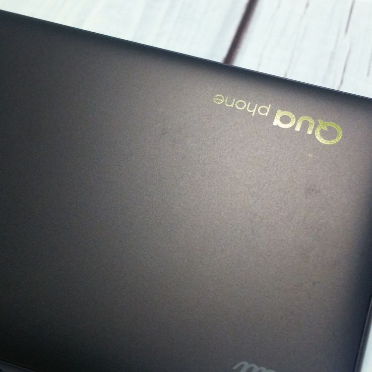 au Qua phone QZ ������ KYV44 ����ǥ���  864