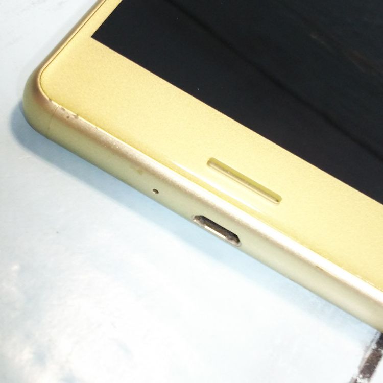 docomo Xperia X Performance SO-04H �饤�ॴ�����  803