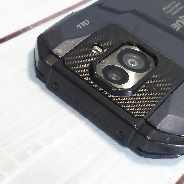 au ������ TORQUE G04 �֥�å� KYV46  430