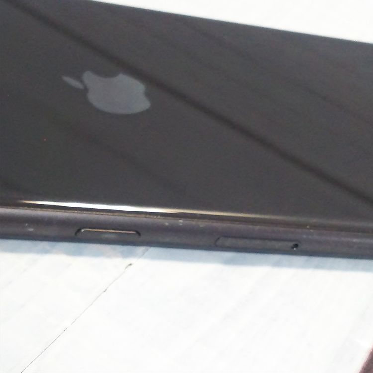 SIM�ե꡼ iPhone8 64GB ���ڡ������졼  139