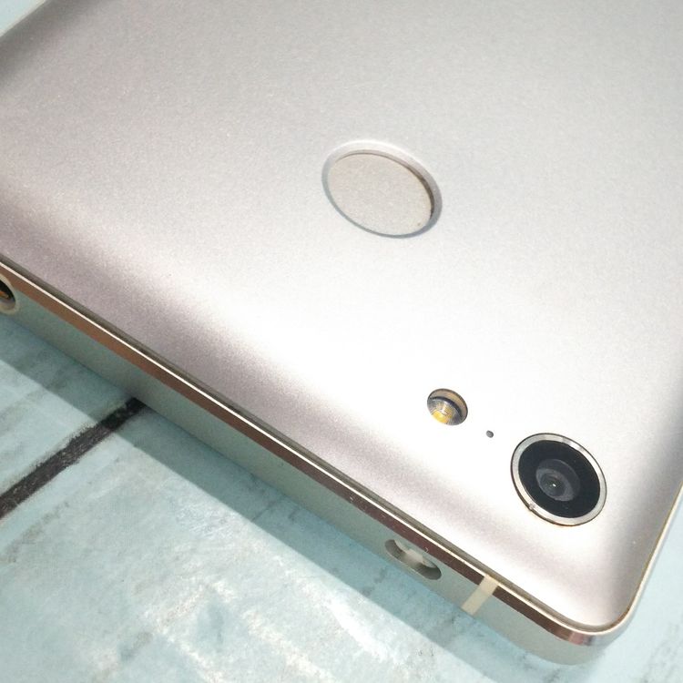 FREETEL RAIJIN �ۥ磻�� ���  606