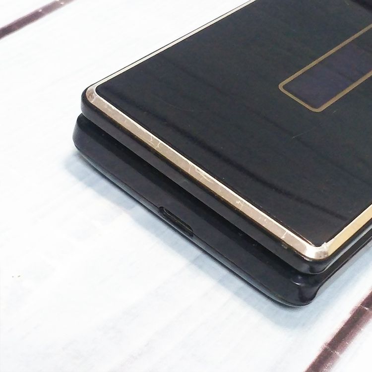 docomo SHARP SH-03H �֥�å� �����쥹����   664