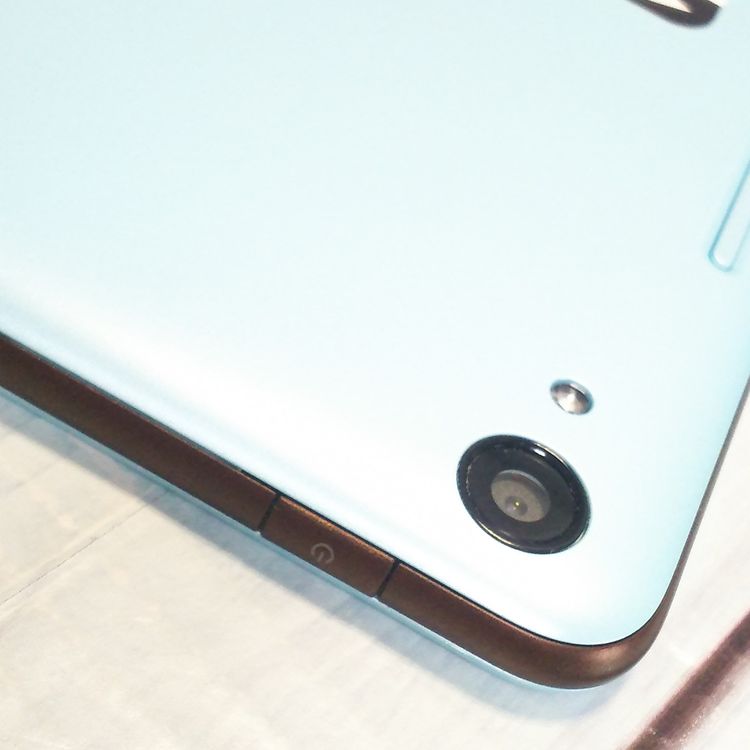 au KYOCERA Qua tab QZ8 ���祳�ߥ�� KYT32  845