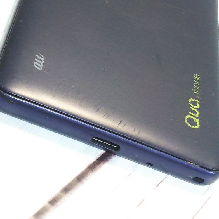 au Qua phone QZ  KYV44 ǥ  027