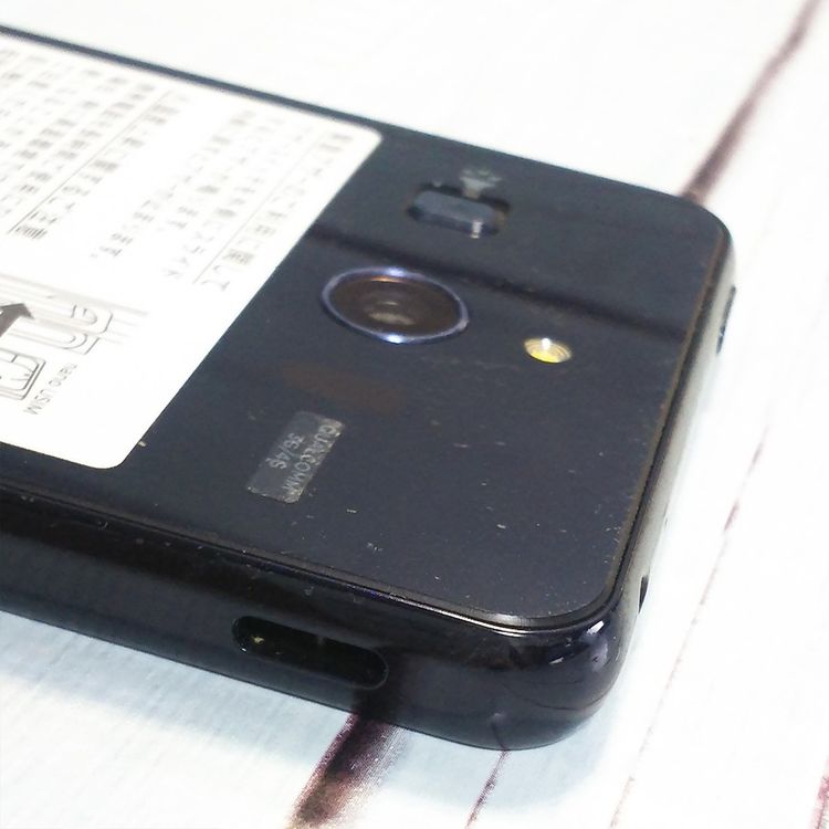 softbank SHARP ����ץ륹�ޥ�3 509SH �֥�å�  050