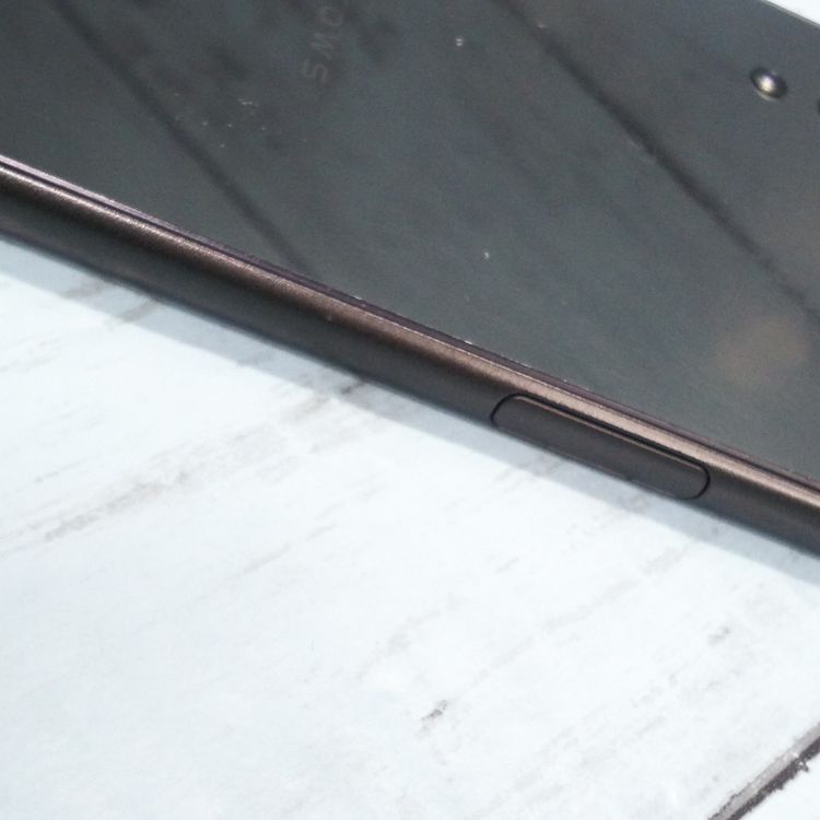 FUJITSU(�ٻ��̡� arrows Be 32GB �֥�å� F-04K docomo  068