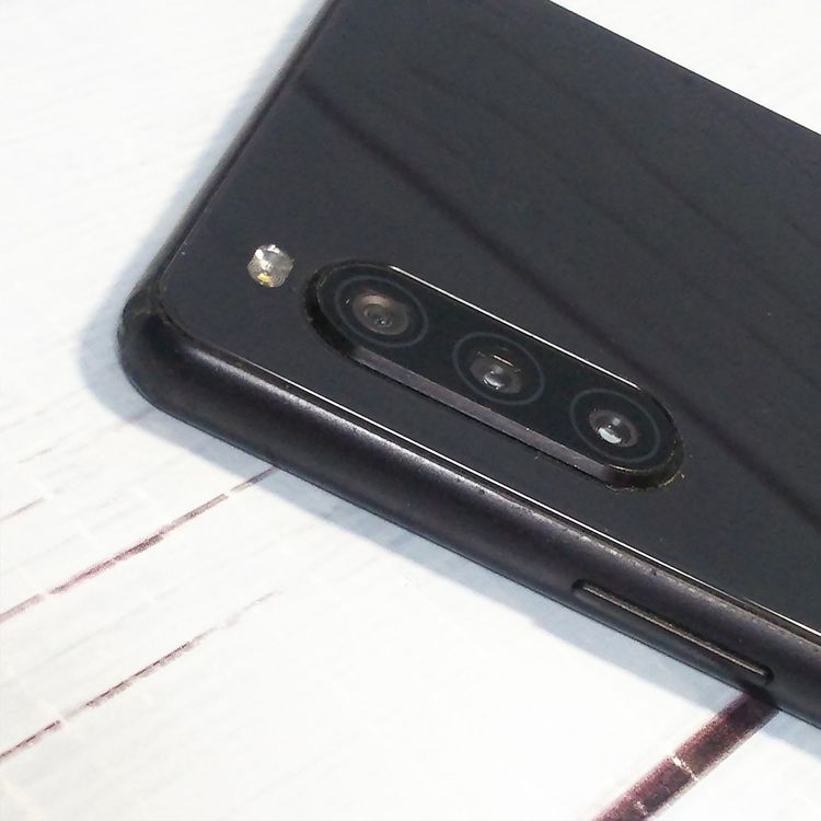 docomo Xperia 10 II SO-41A �֥�å�  811