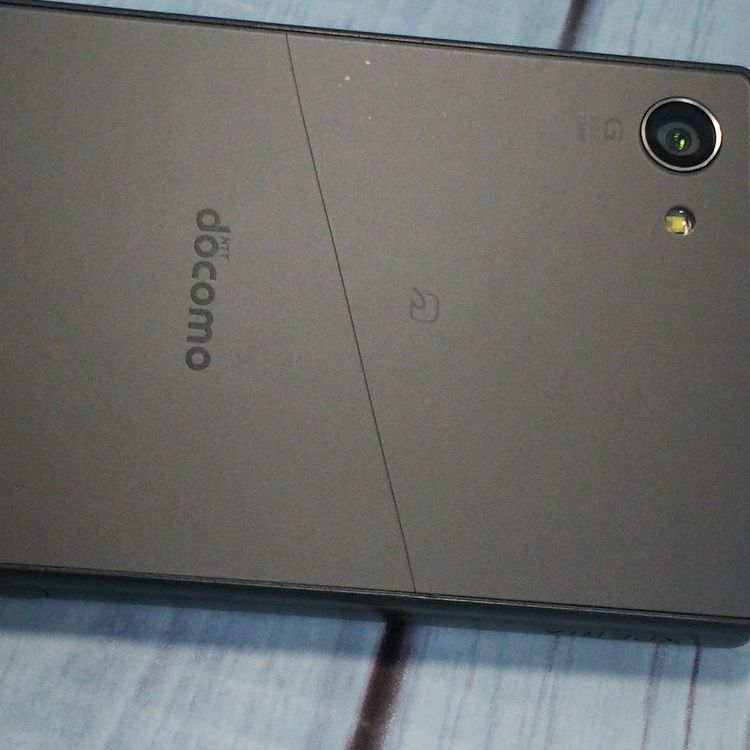 docomo Xperia Z5 Compact SO-02H Black  386