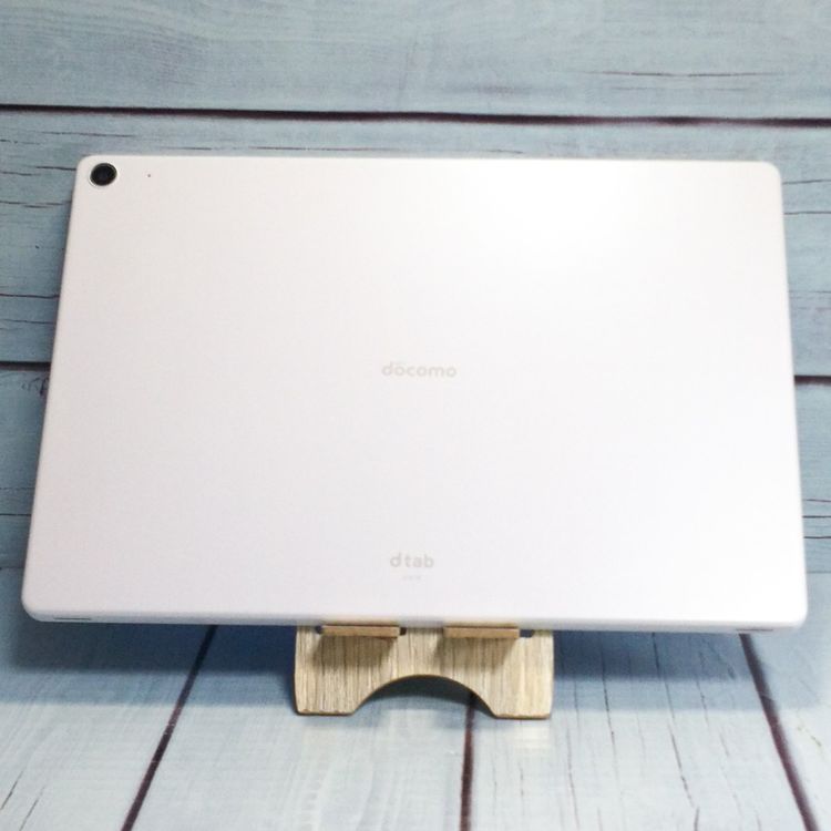 docomo dtab d-41A SHARP Androidタブレット ホワイト  美品 028