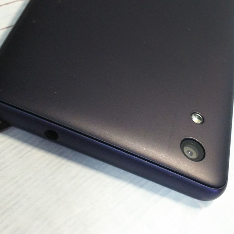 au Qua phone QZ ������ KYV44 ����ǥ���  822