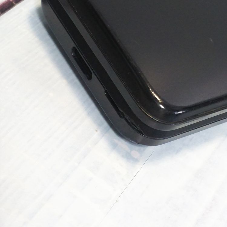 au GRATINA KYF42 �֥�å� ������ SIM���å�  690