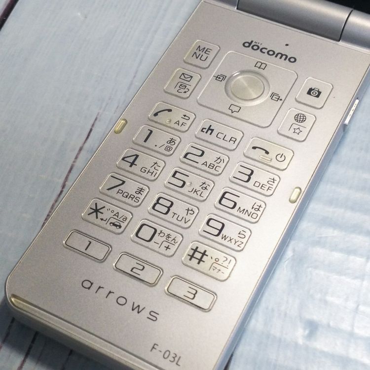 docomo arrows �ٻ��� �������� F-03L ����С� [������]  995