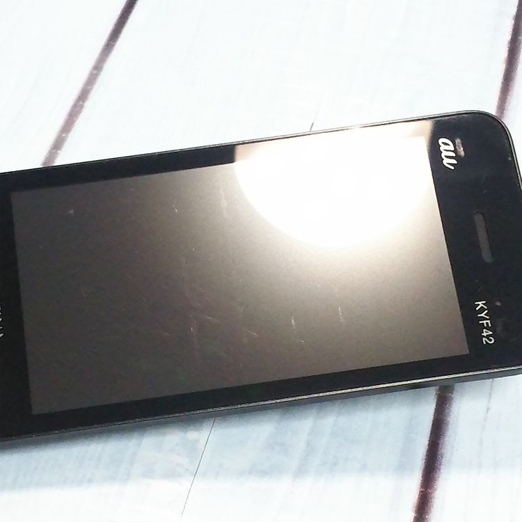 au GRATINA KYF42 �֥�å� ������ SIM���å�  688