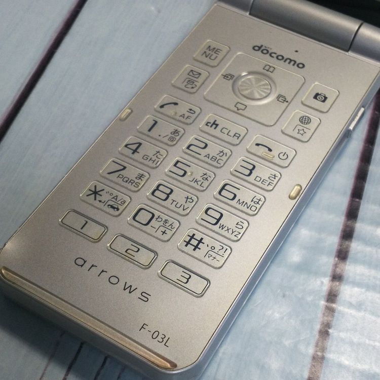docomo arrows �ٻ��� �������� F-03L ����С�  165