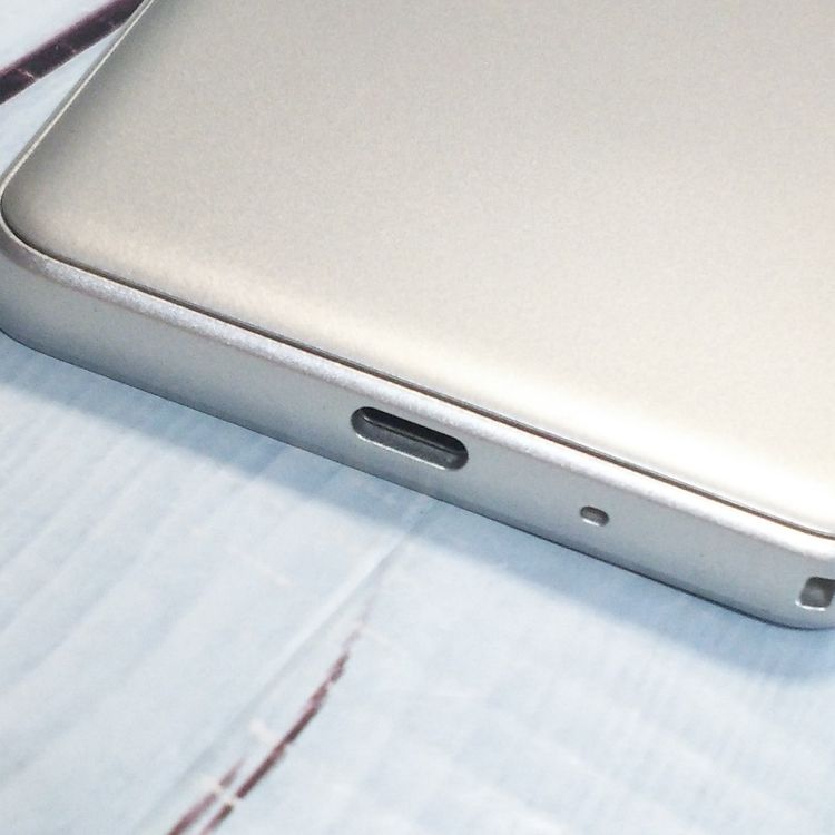 Y!mobile ������ ���󤿤󥹥ޥ� 705KC ����С�  615