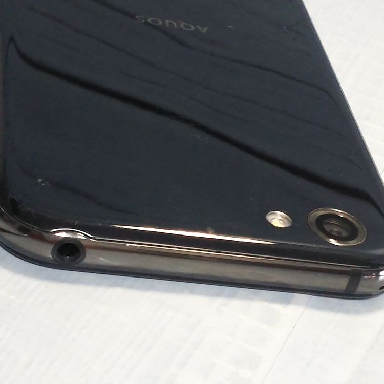 SHARP au AQUOS R SHV39 Mercury Black  944