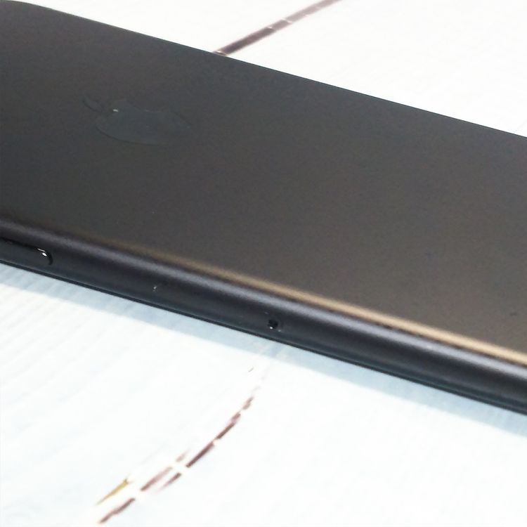 SoftBank iPhone7 32GB �֥�å�  239