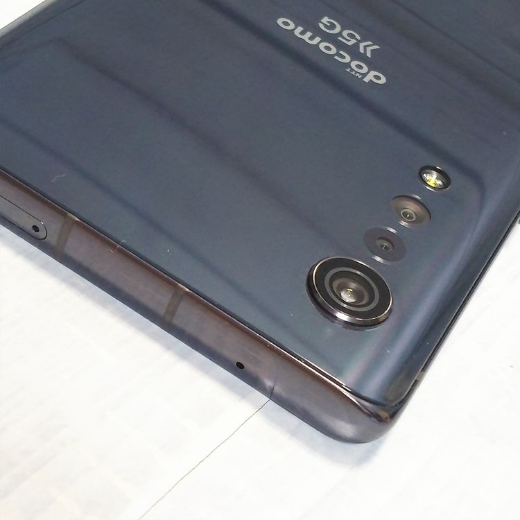 docomo LG VELVET L-52A �������饰�졼  320