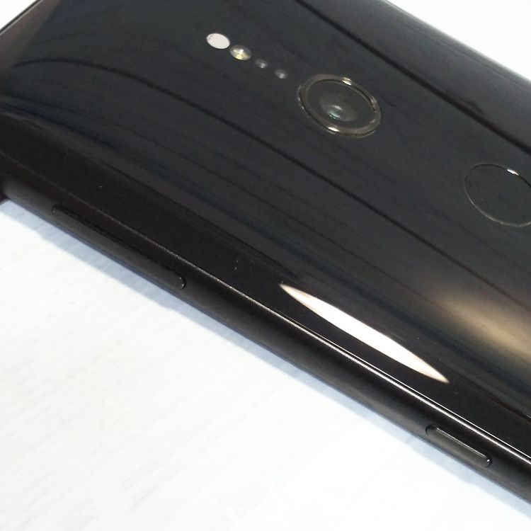 docomo SONY Xperia XZ2 64GB �֥�å� SO-03K  878