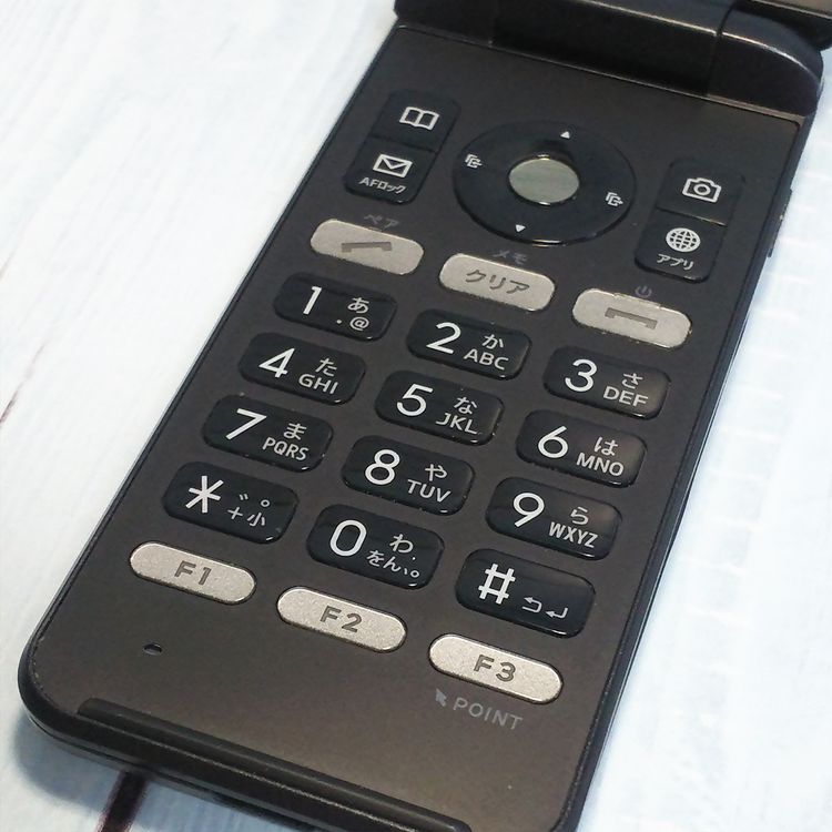 KYOCERA au GRATINA 4G BLACK KYF31  051