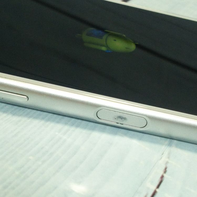 docomo Xperia X Performance SO-04H �ۥ磻�� ����С�  335