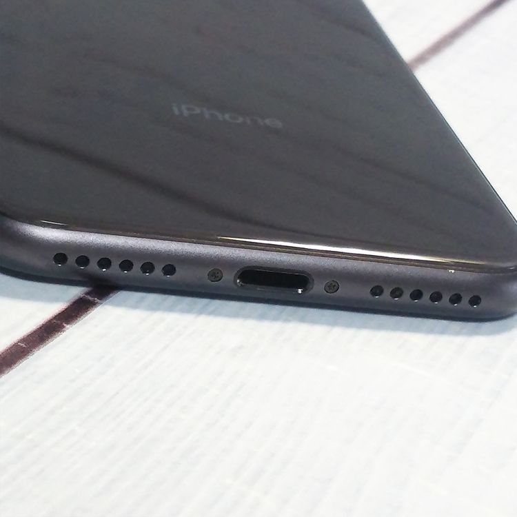 SoftBank iPhone8 64GB ���ڡ������졼  166
