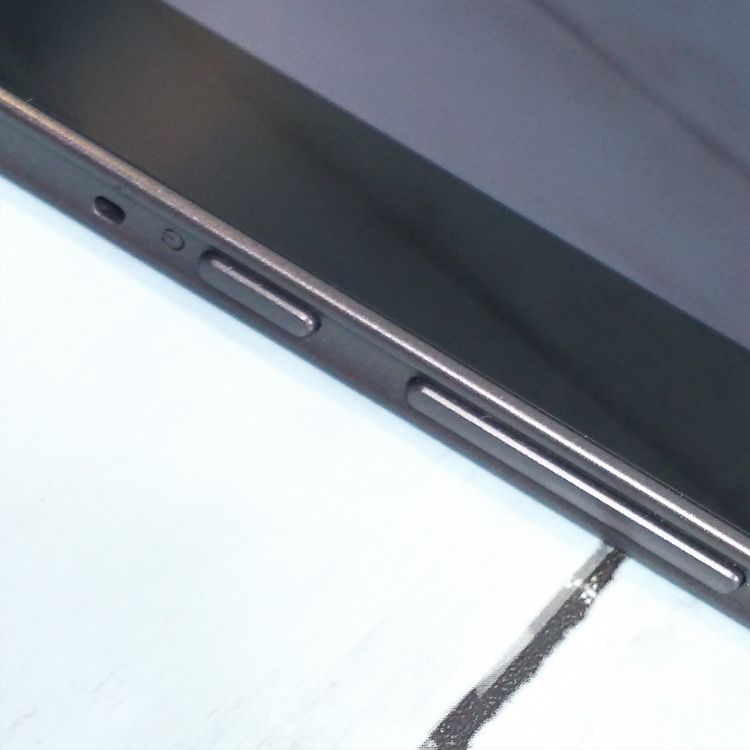 docomo arrows Tab F-02K Black �֥�å�  101