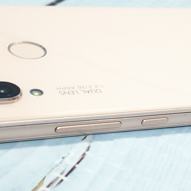 HUAWEI P20 lite ������ԥ� ANE-LX2J  082