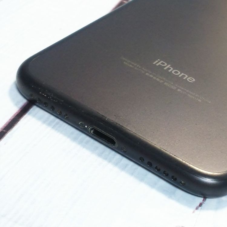 SoftBank iPhone7 32GB �֥�å�  039