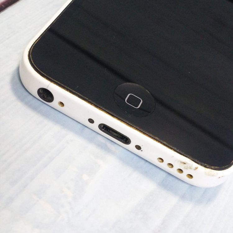 au iPhone5c 16GB �ۥ磻�� 160