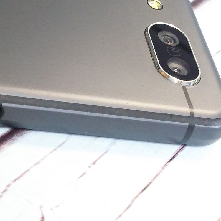 docomo AQUOS sense3 SH-02M �֥�å�  415