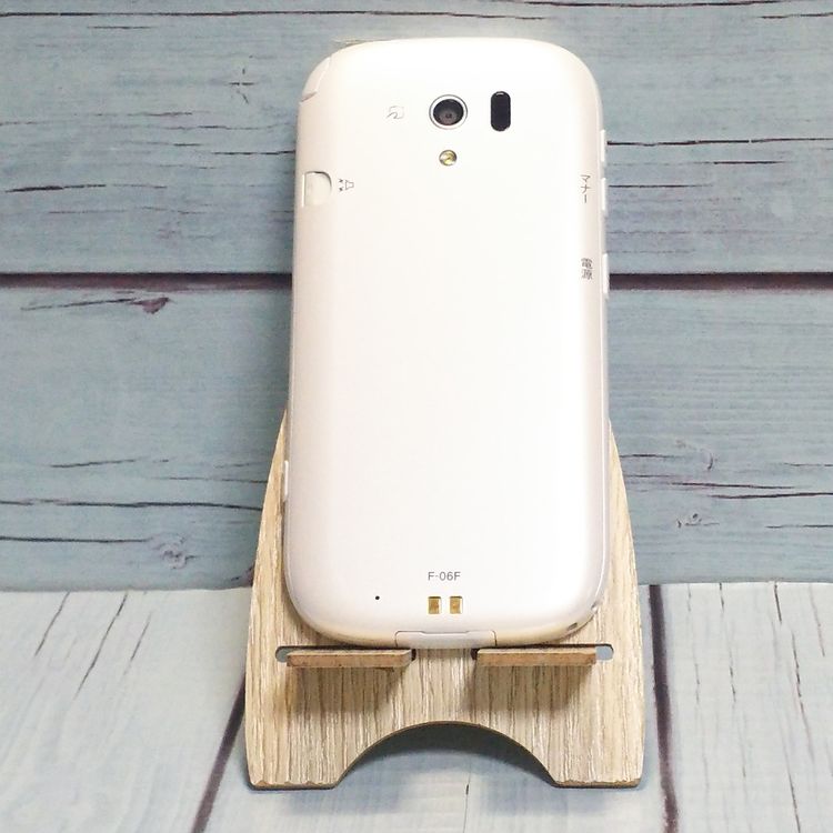 �ٻ��� �餯�餯���ޡ��ȥե���3 F-06F docomo �ۥ磻�� 708