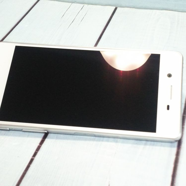 docomo Xperia X Performance SO-04H �ۥ磻�� ����С�  215